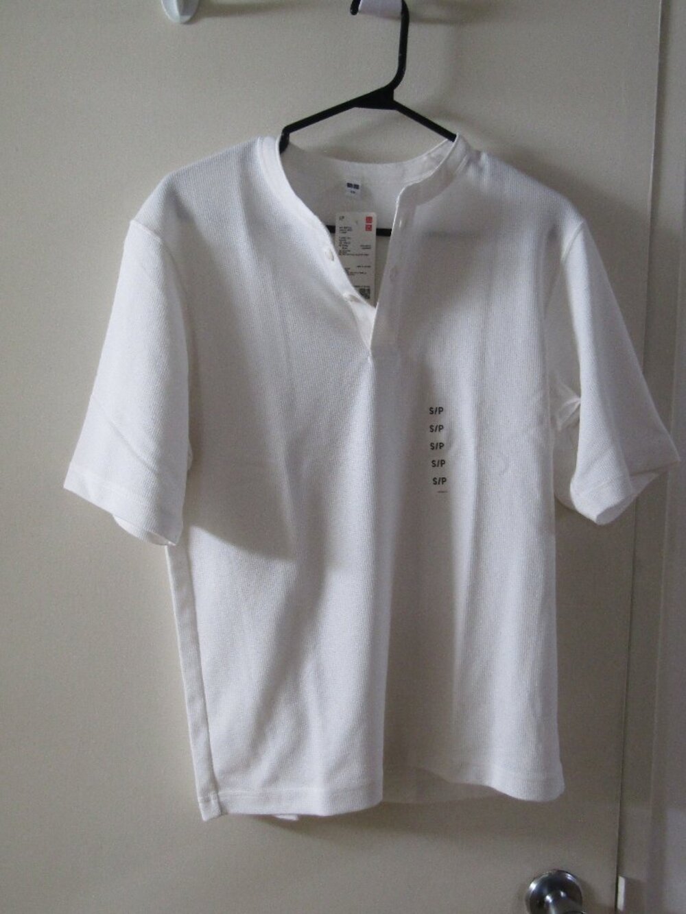Uniqlo Dry waffle Henley neck Short - Sleeve T-Shirt